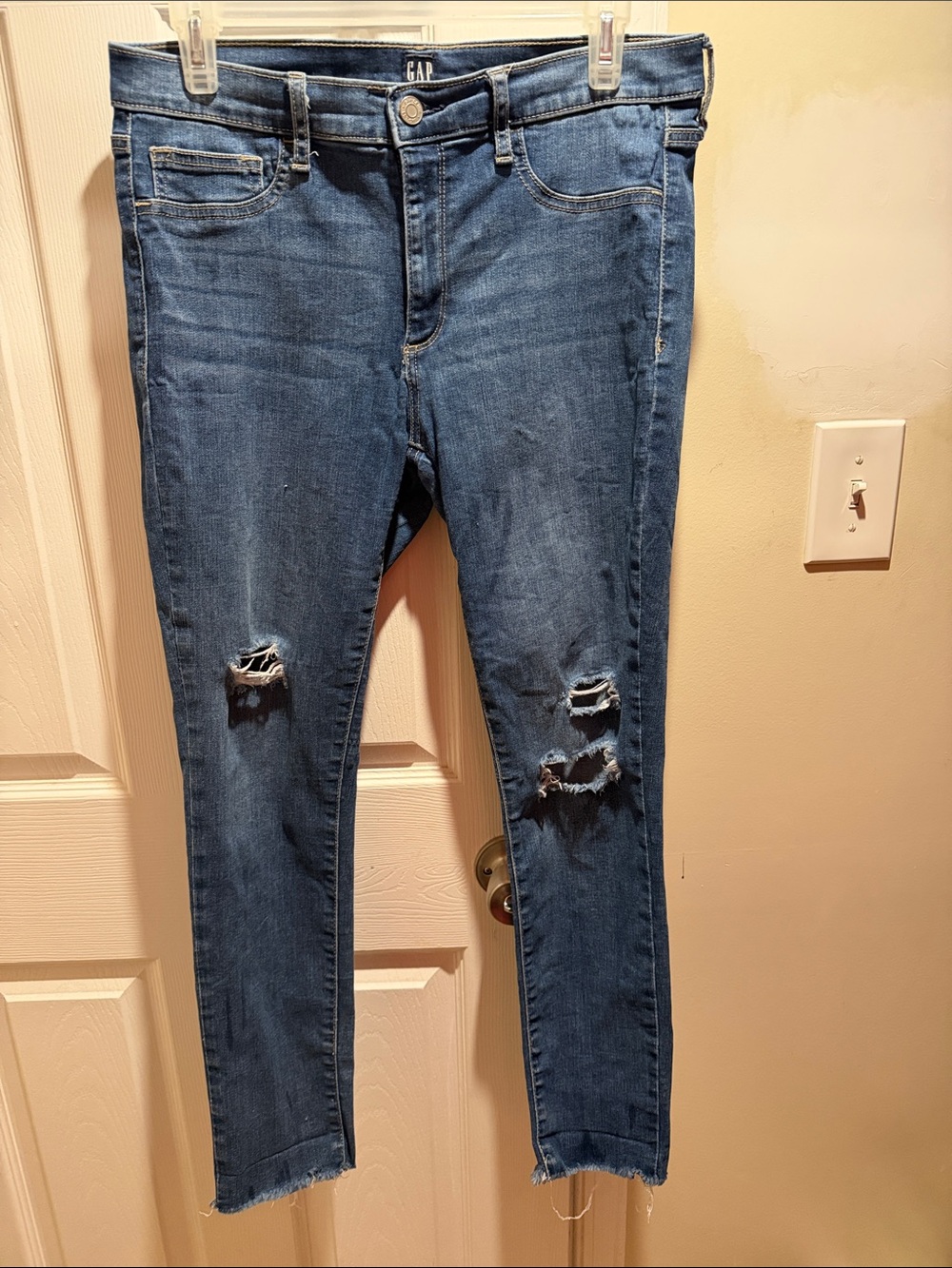 GAP Women's Dark Blue Ripped Skinny Jeans